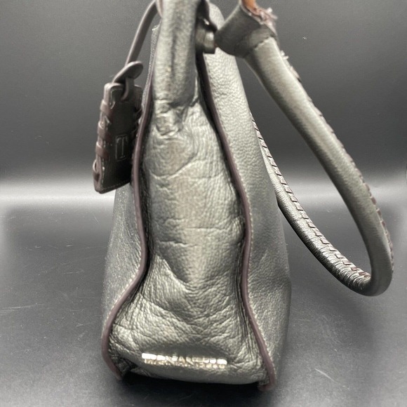 Tignanello Metallic Leather Handbag Purse Silver Pebbled Medium Braided Handle - Picture 9 of 16